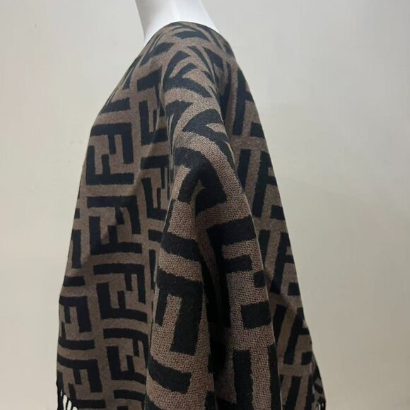 Fendi Shawl - Picture 2 of 7